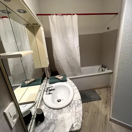 De La Republique Apartment *